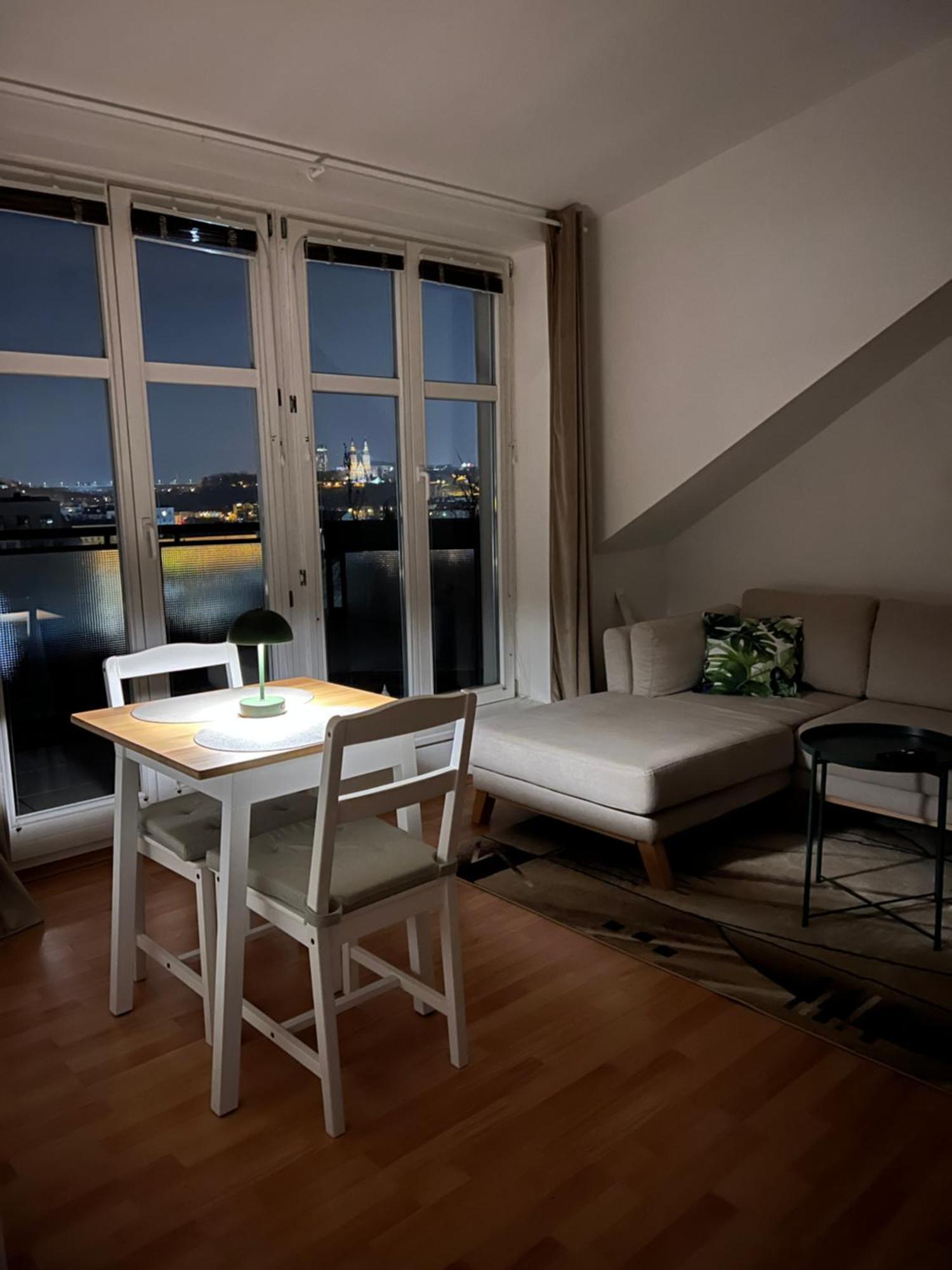 Cozy With Panorama View * Praga